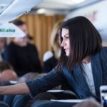 LINATE: Laura Pausini, hostess speciale in volo per Roma